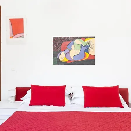 Estate4home - Louise Villa Sorrent