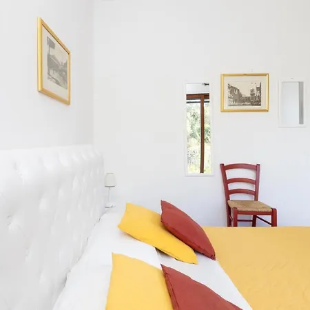 Estate4home - Louise * Sorrento