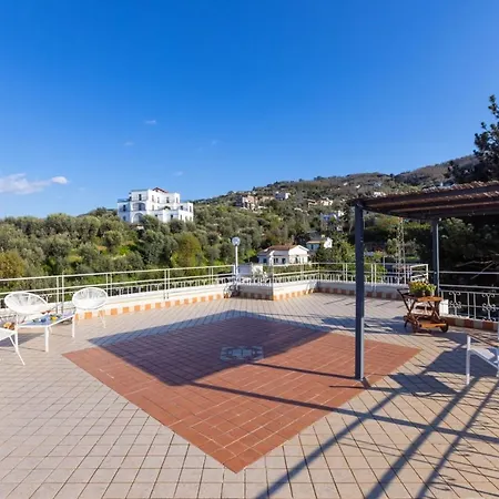 Estate4home - Louise * Sorrento