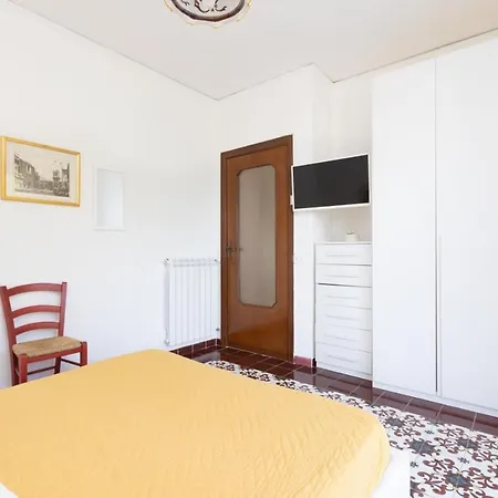 Estate4home - Louise Villa Sorrent