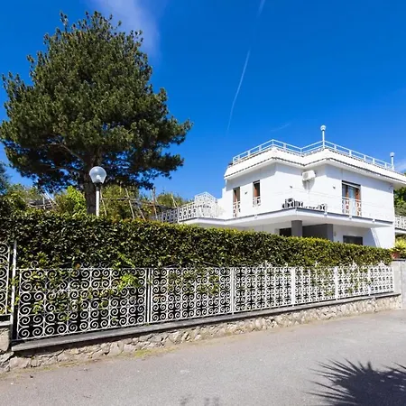 Estate4home - Louise * Sorrento