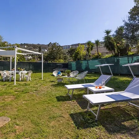 Estate4home - Louise Sorrento